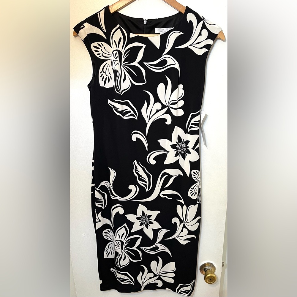London Times Blk/Wht Floral Dress size 4P